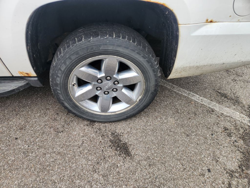 2013 GMC Yukon Image 9