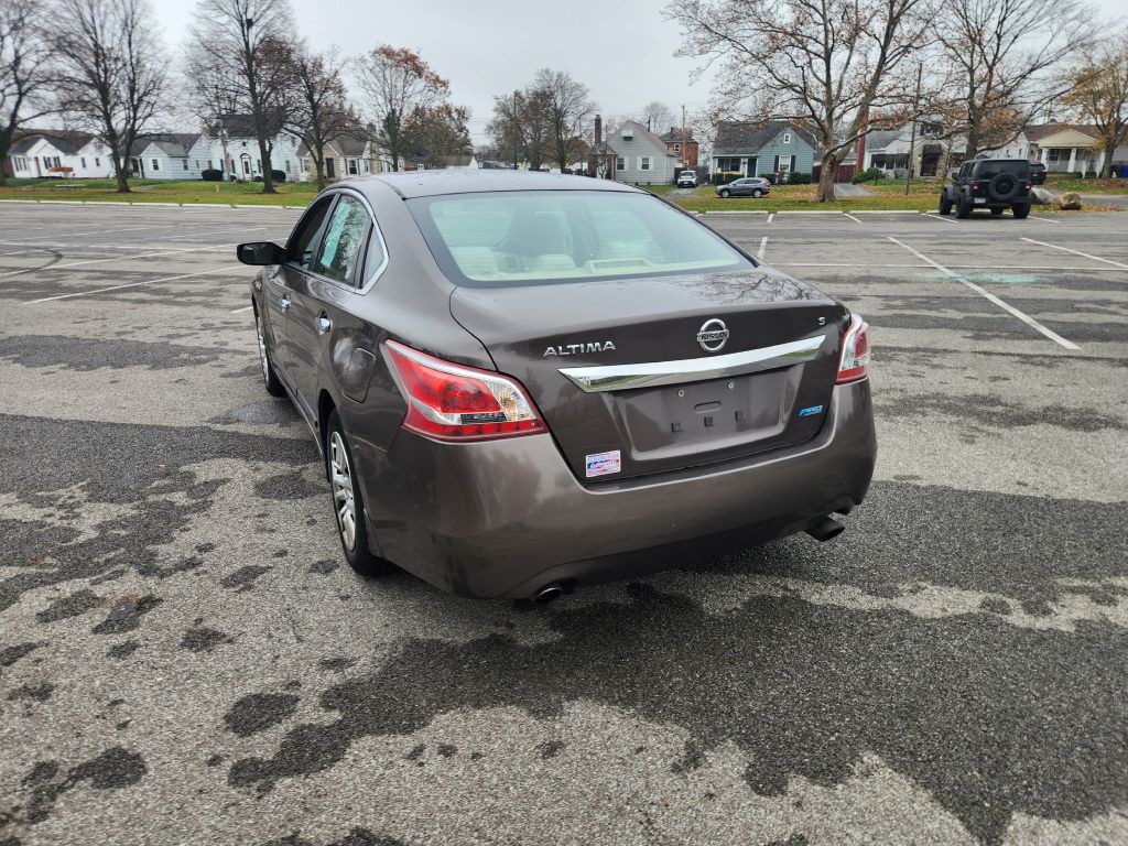 2013 Nissan Altima Image 7