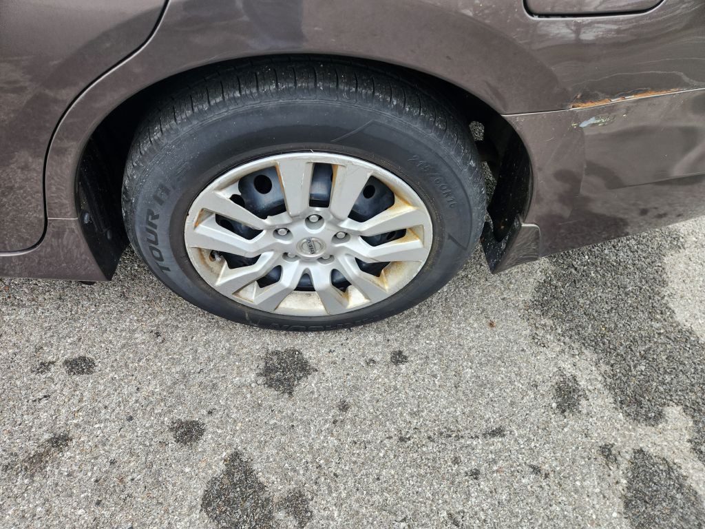 2013 Nissan Altima Image 9