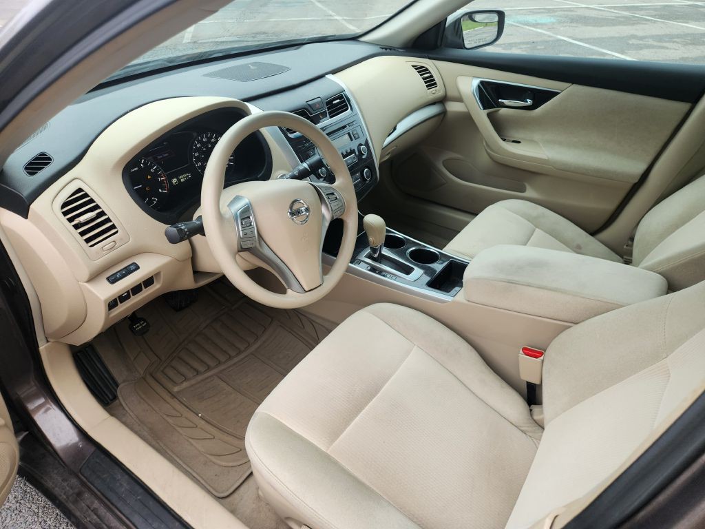 2013 Nissan Altima Image 12
