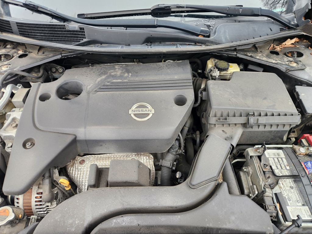 2013 Nissan Altima Image 13