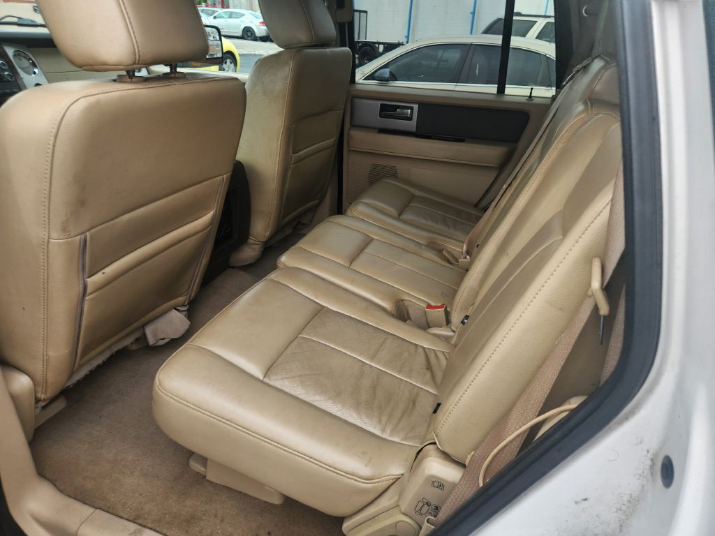2012 Ford Expedition Image 12