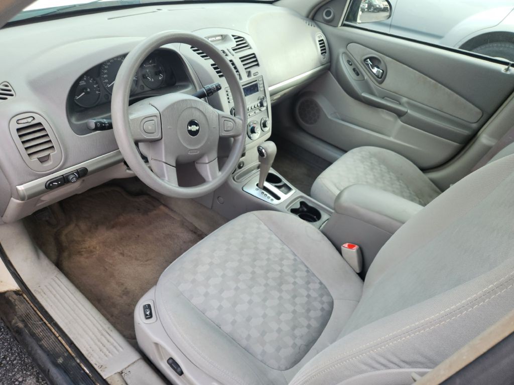 2005 Chevrolet Malibu Image 12