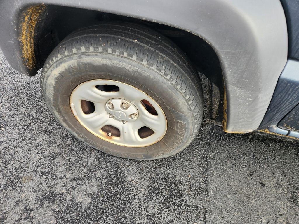 2002 Jeep Liberty Image 10