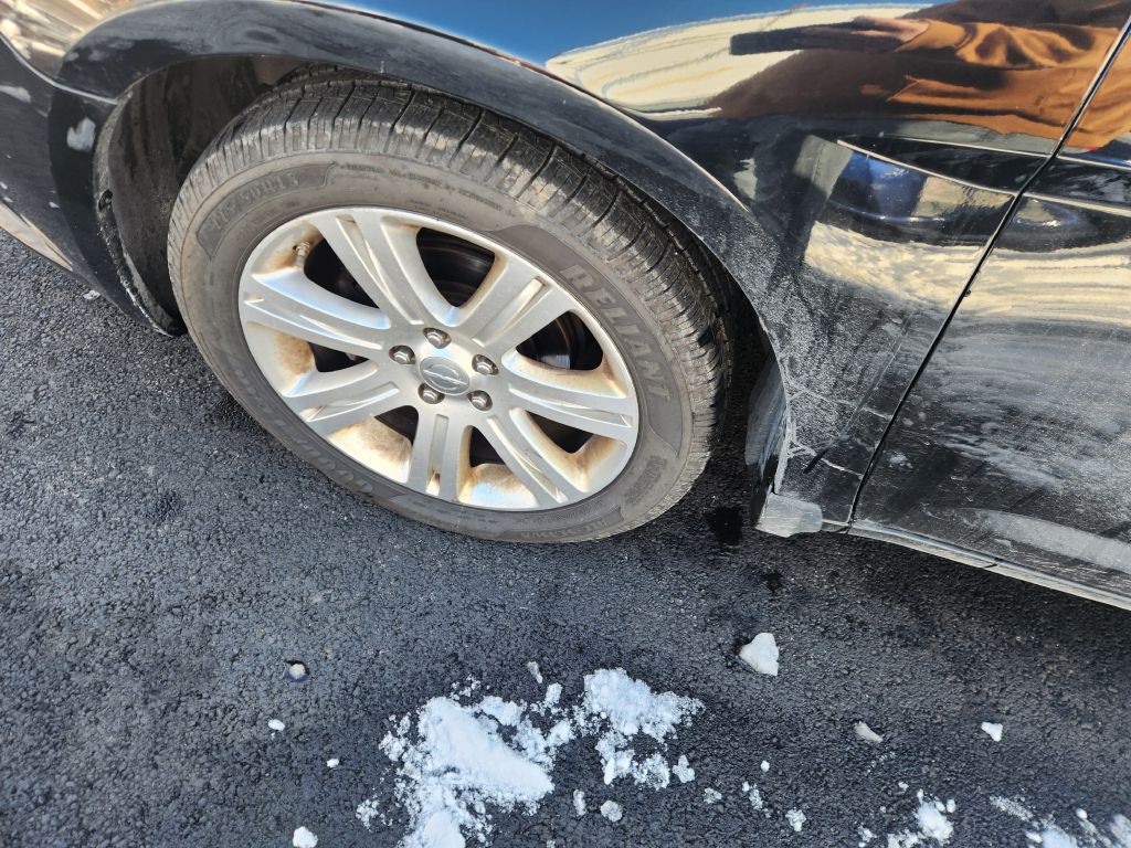 2012 Chrysler 200 Image 10