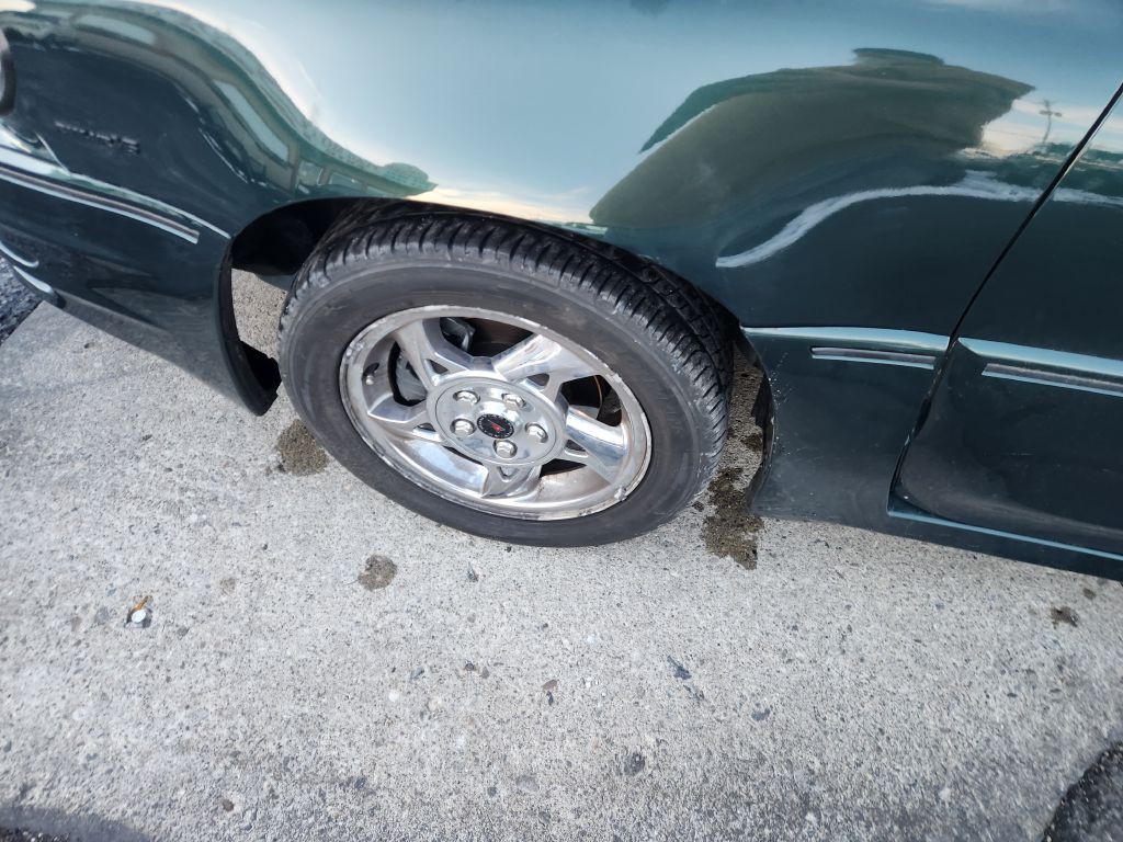 2003 Pontiac Grand Am Image 10