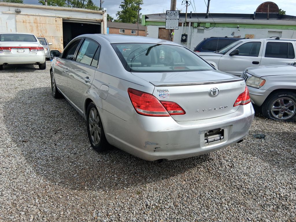 2006 Toyota Avalon Image 7