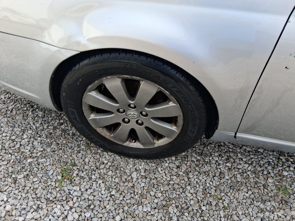 2006 Toyota Avalon Image 10