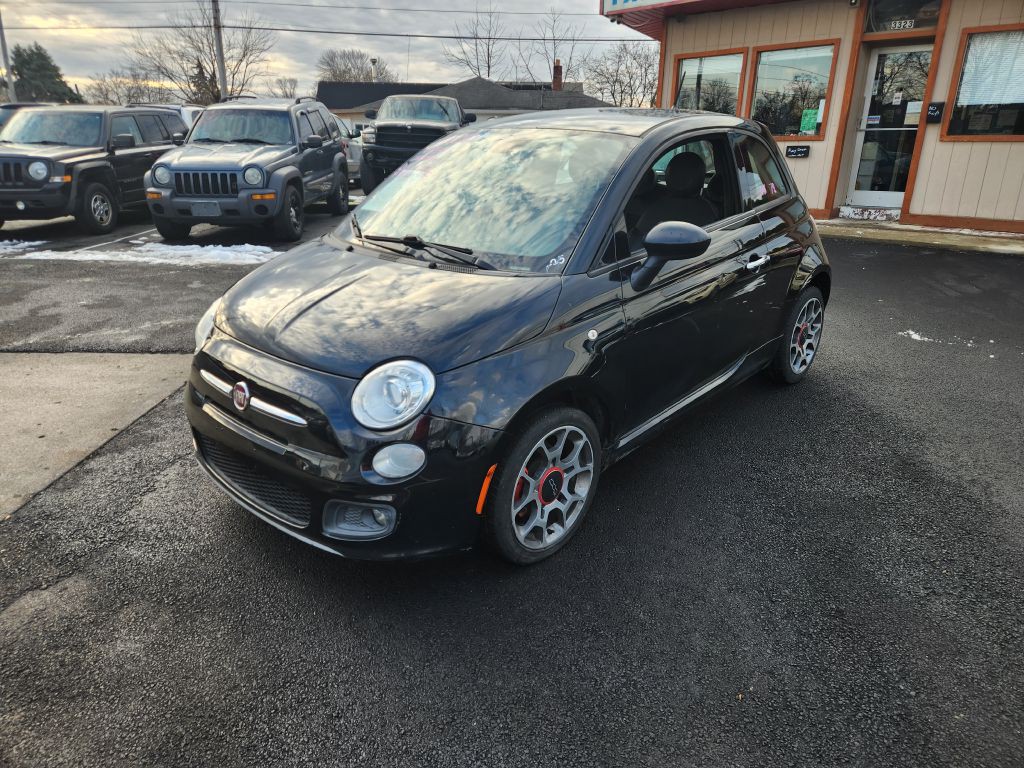2015 FIAT 500 Image 1