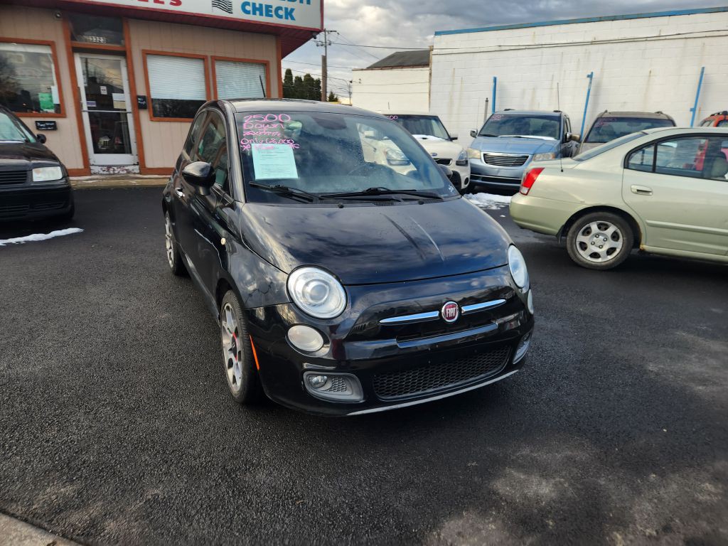 2015 FIAT 500 Image 3