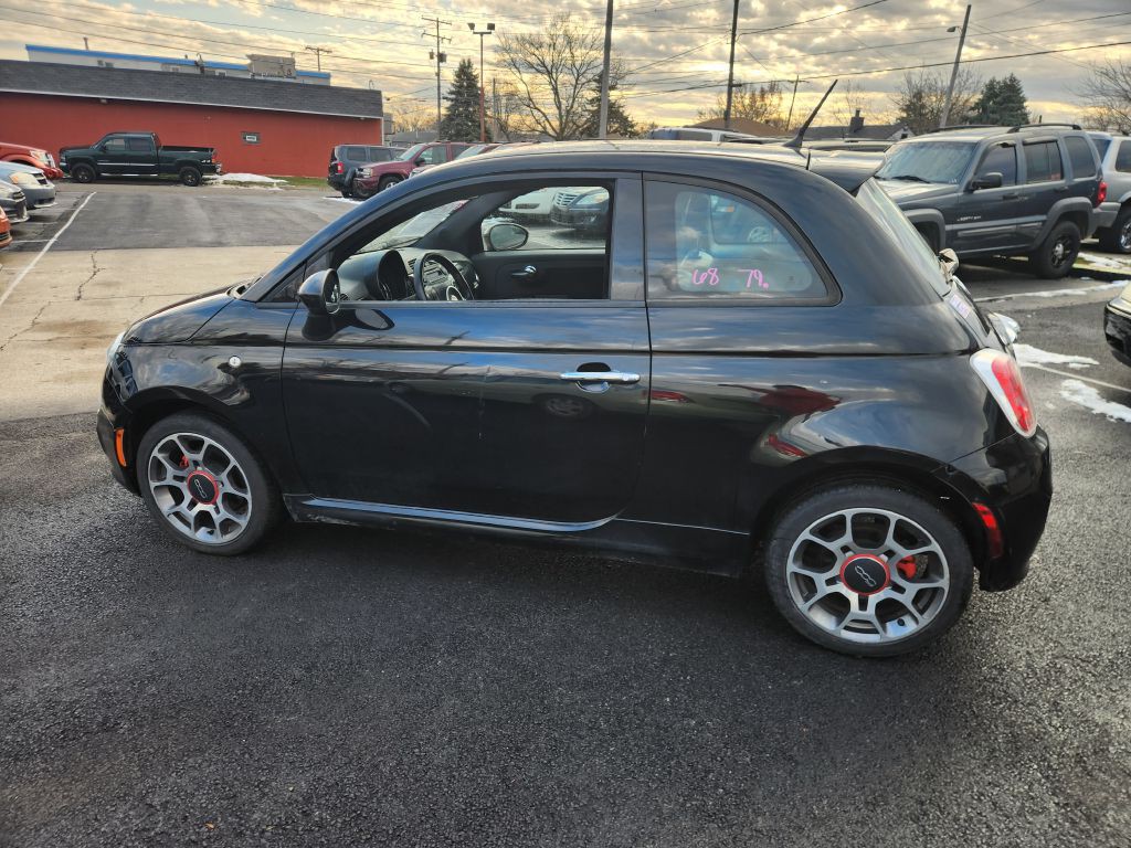 2015 FIAT 500 Image 8