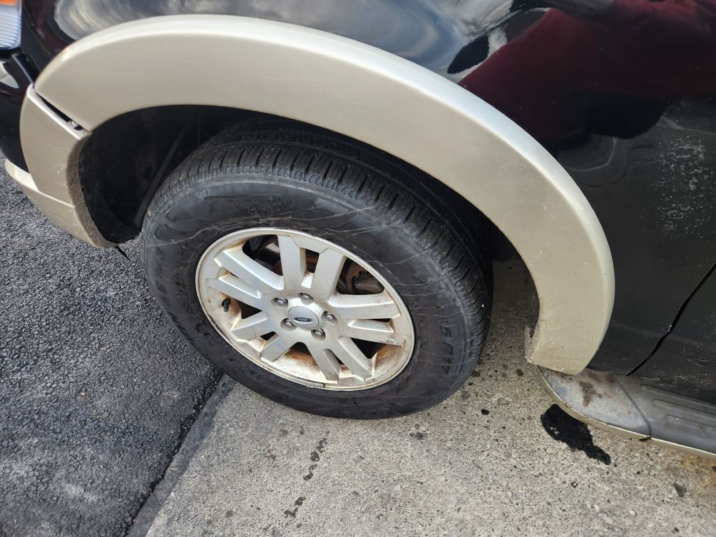 2010 Ford Explorer Image 10