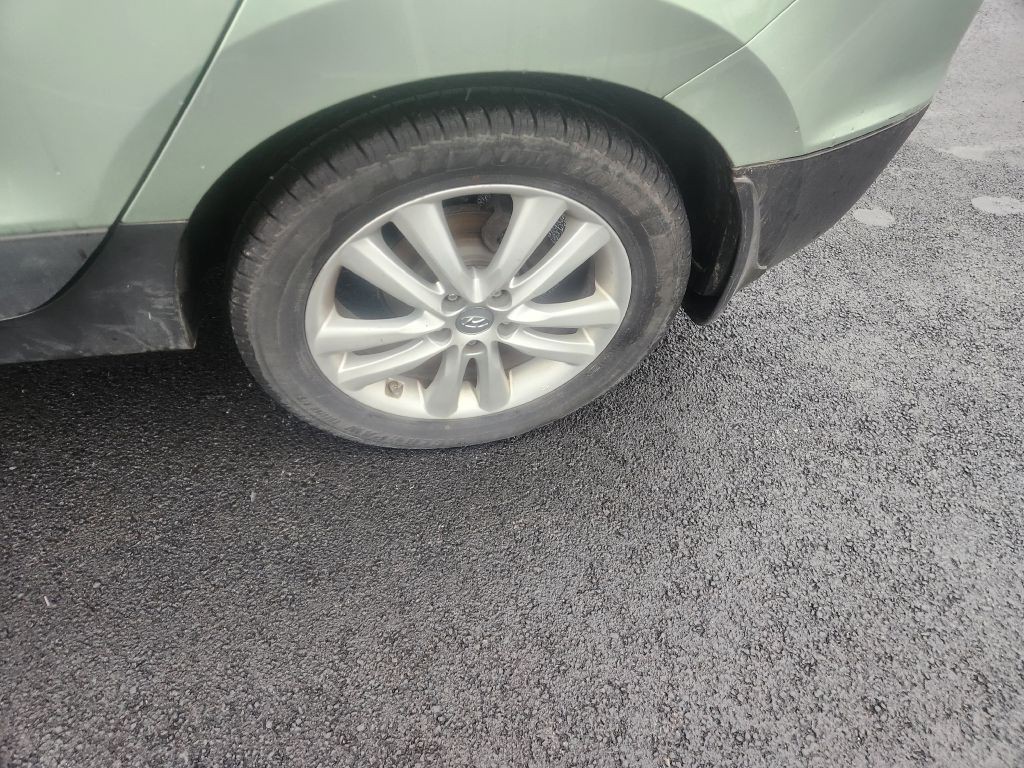 2011 Hyundai Tucson Image 9