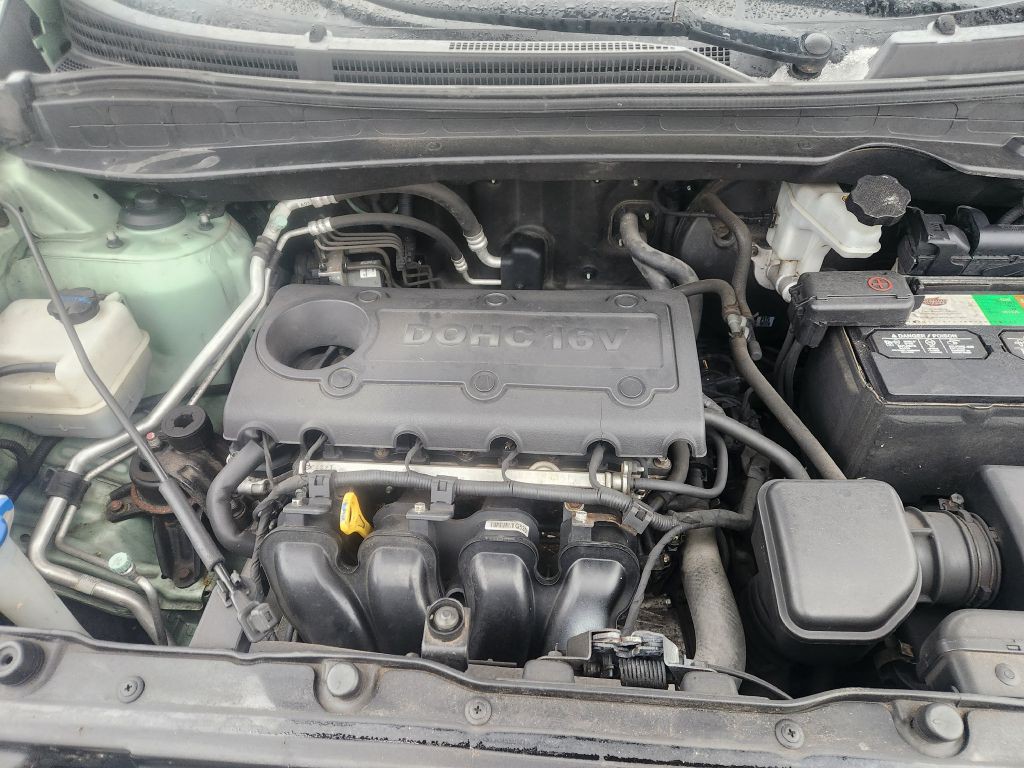 2011 Hyundai Tucson Image 13