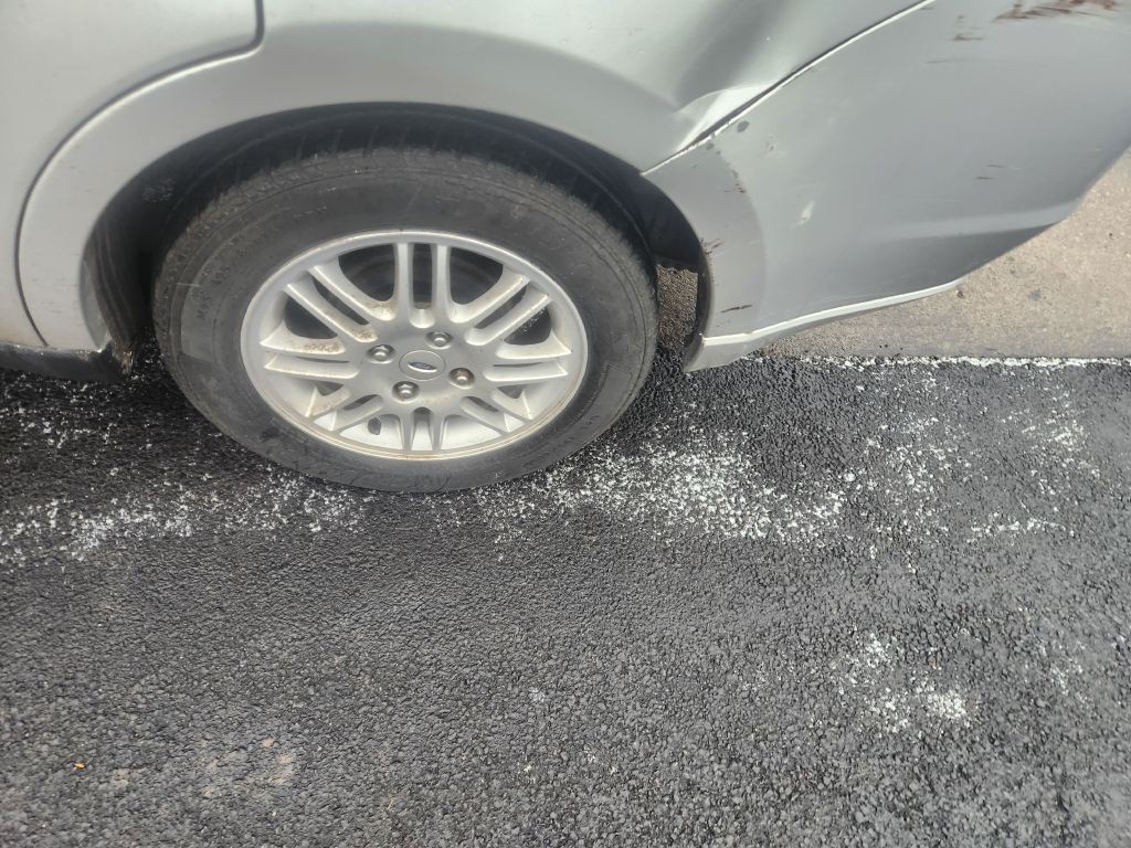 2011 Ford Focus Image 9