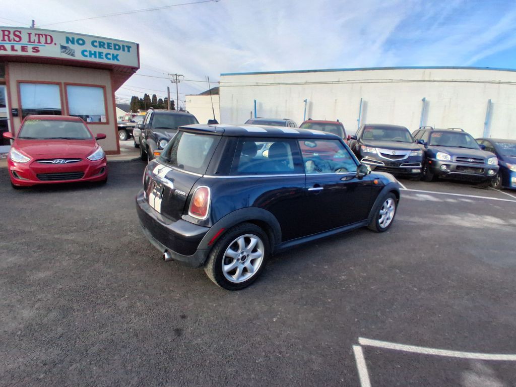 2009 MINI Cooper Image 5