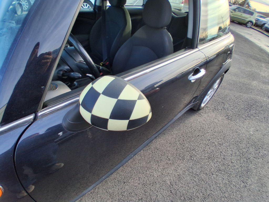 2009 MINI Cooper Image 12