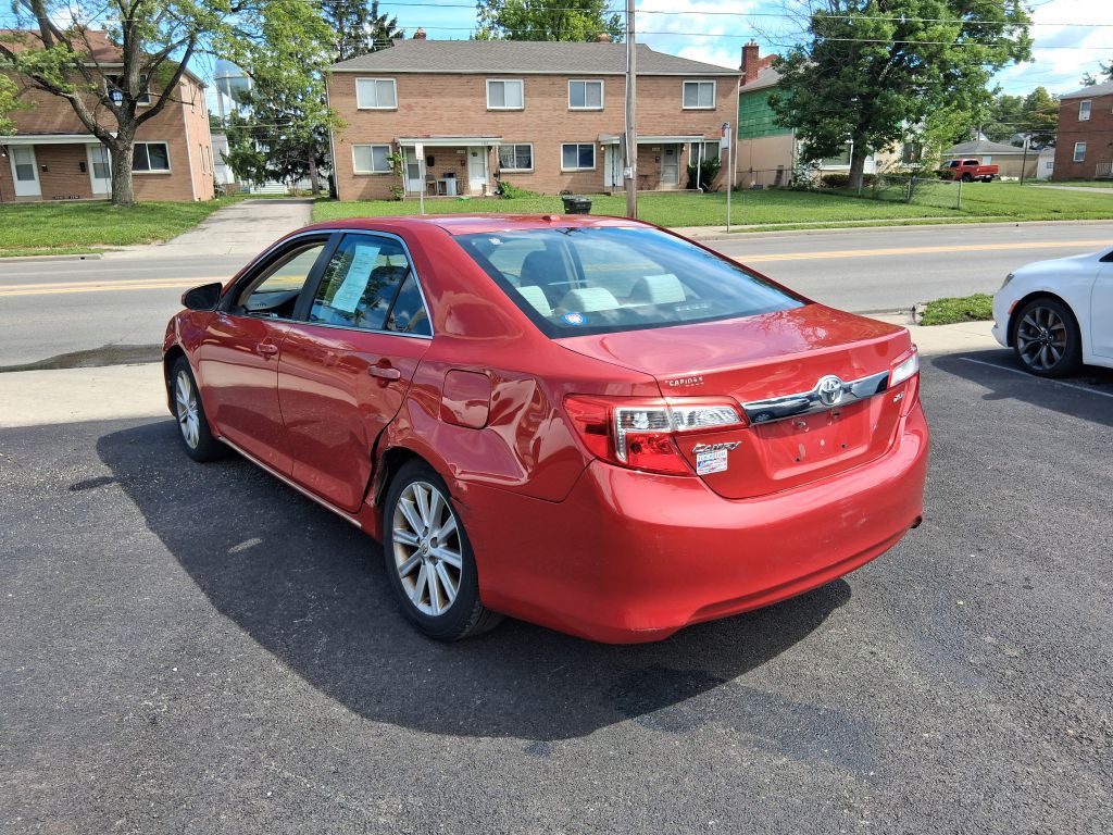 2012 Toyota Camry Image 7