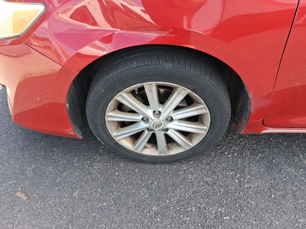 2012 Toyota Camry Image 12