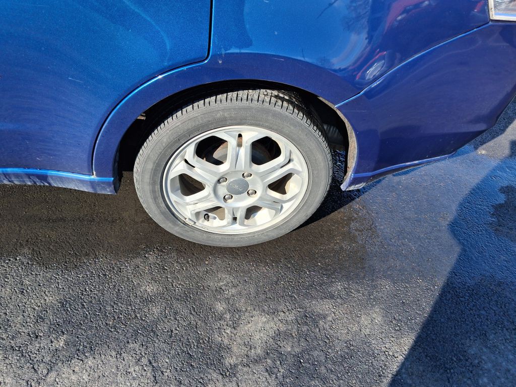 2008 Ford Focus Image 9