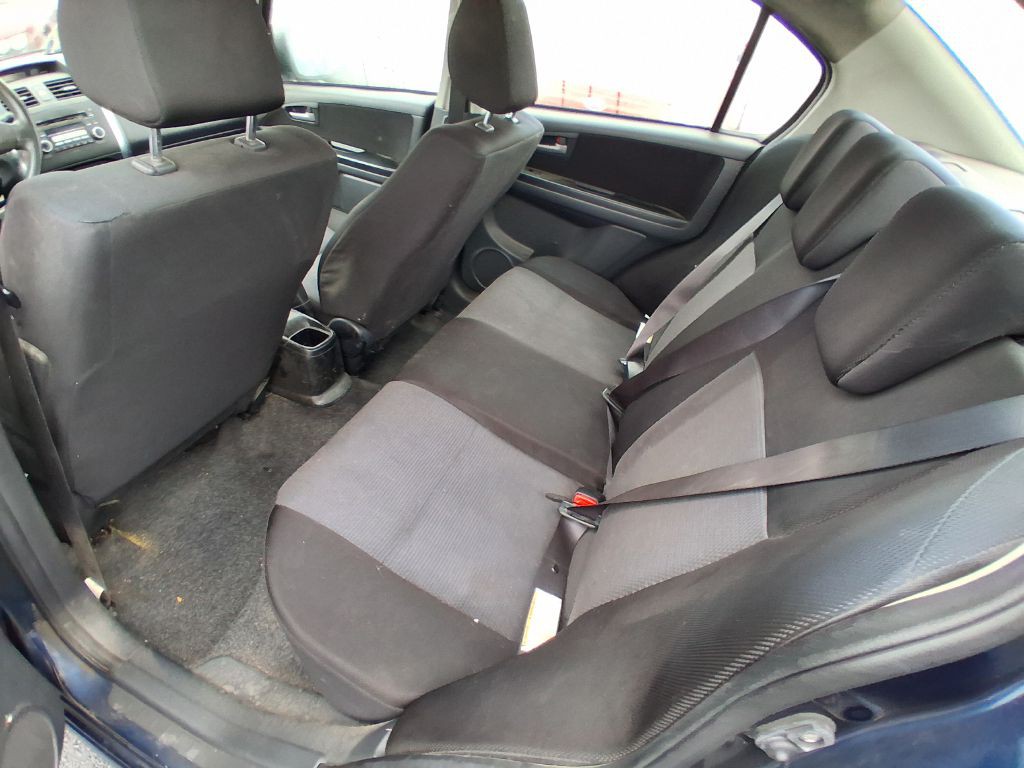 2008 Suzuki SX4 Image 11