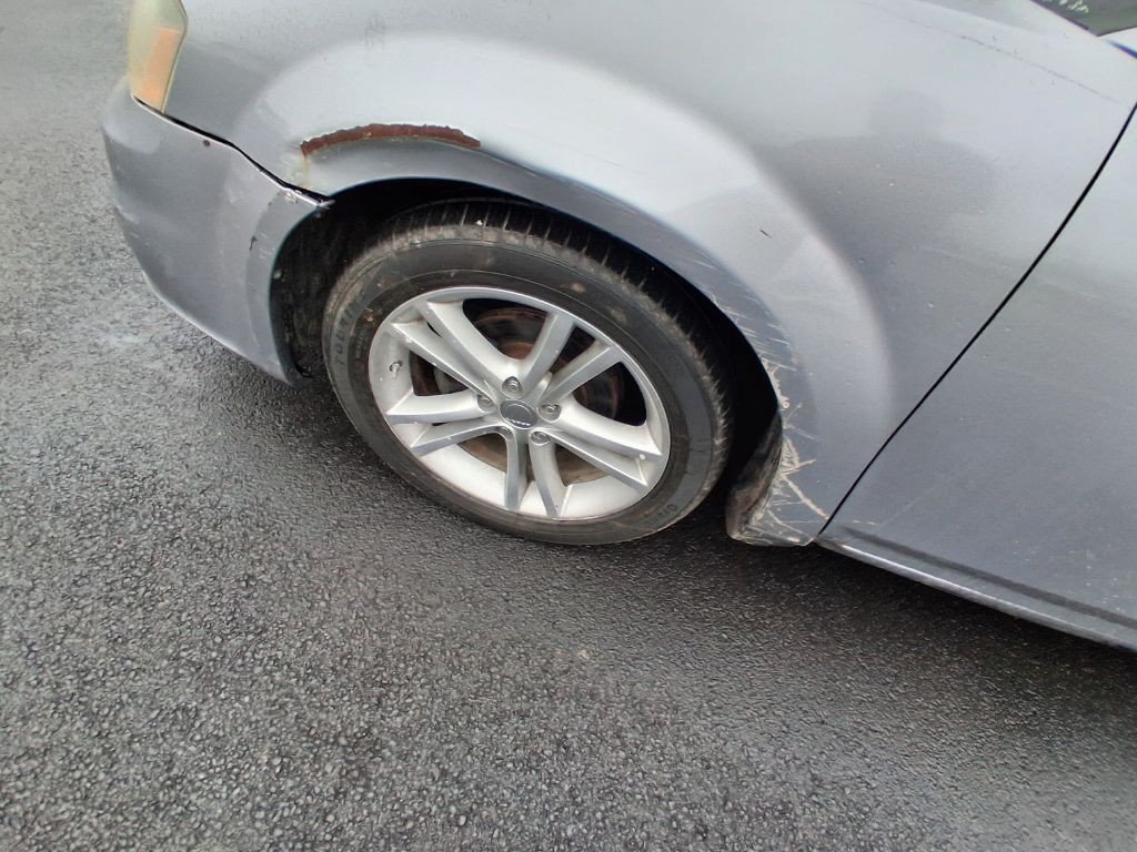 2014 Dodge Avenger Image 11