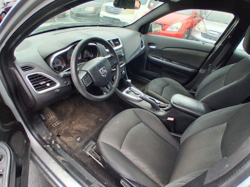 2014 Dodge Avenger Image 13