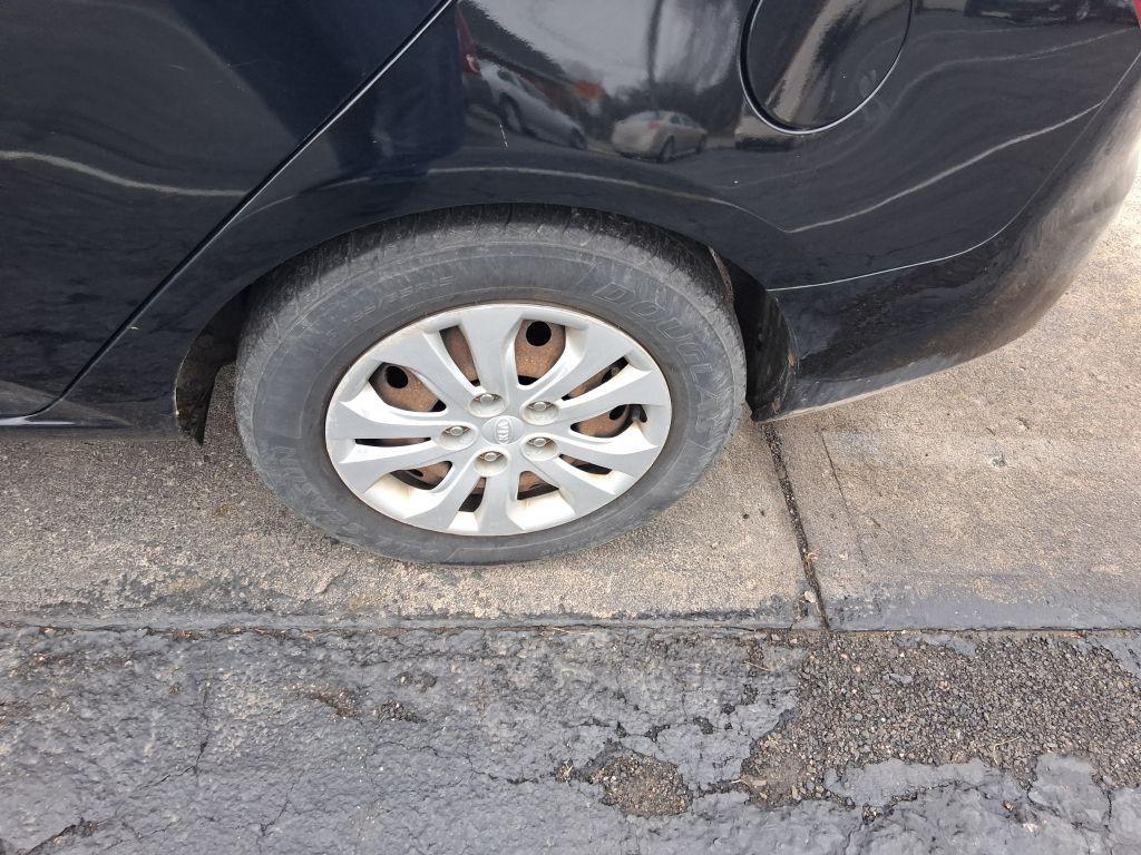 2010 Kia Forte Image 9