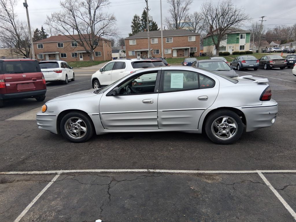 2002 Pontiac Grand Am Image 8