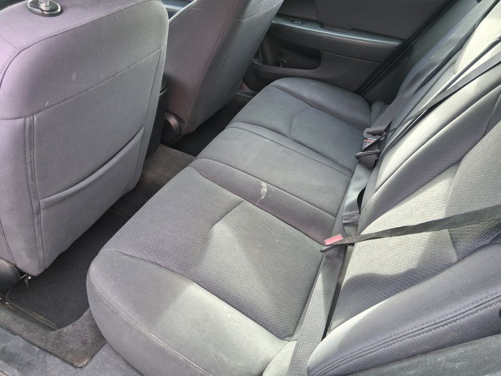 2012 Chrysler 200 Image 11