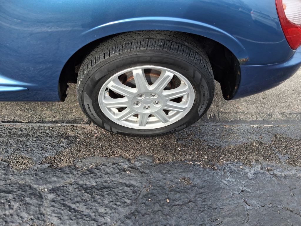 2007 Chrysler PT Cruiser Image 9