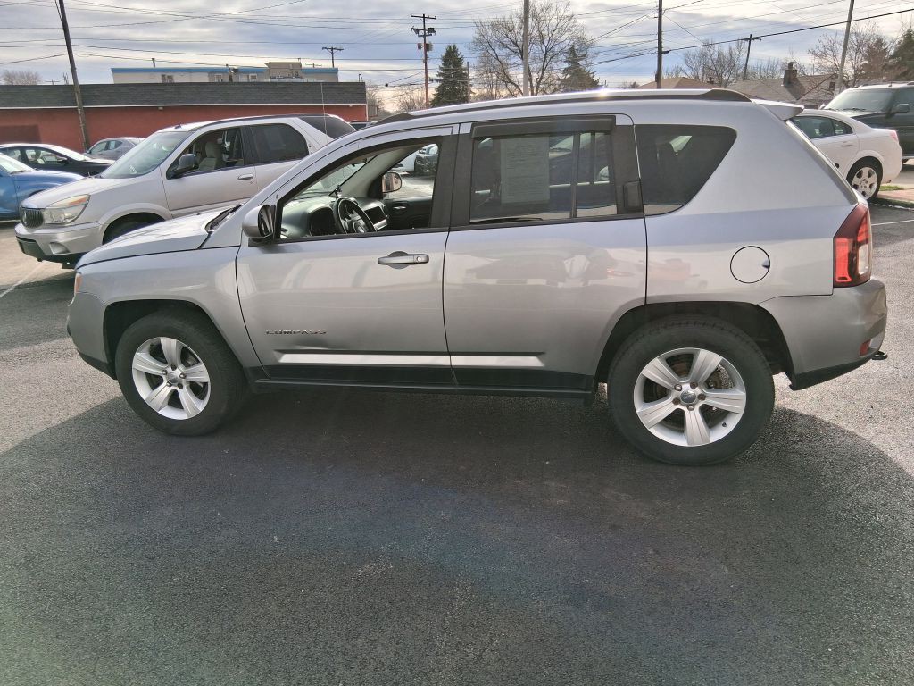 2014 Jeep Compass Image 8