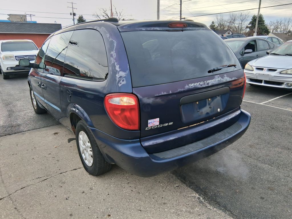 2004 Dodge Grand Caravan Image 7