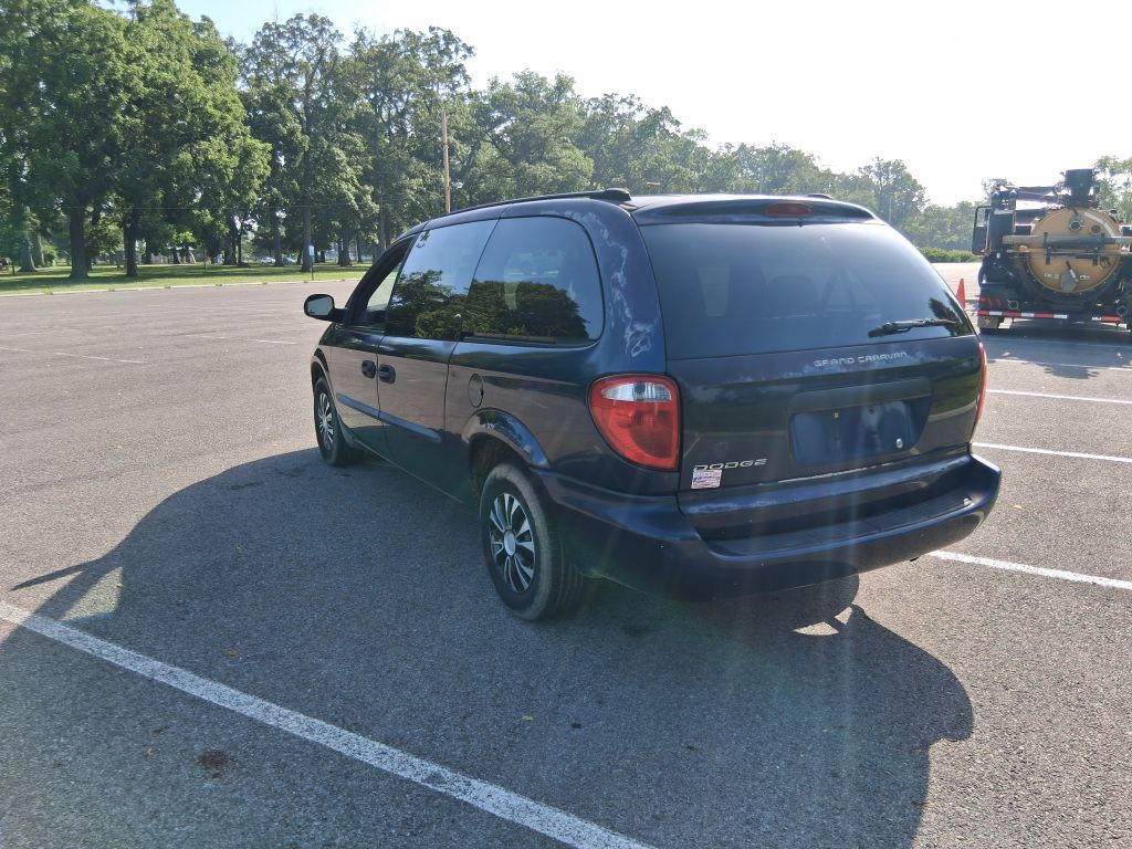 2004 Dodge Grand Caravan Image 7