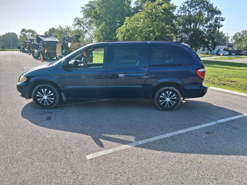 2004 Dodge Grand Caravan Image 8