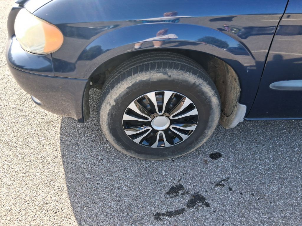 2004 Dodge Grand Caravan Image 10