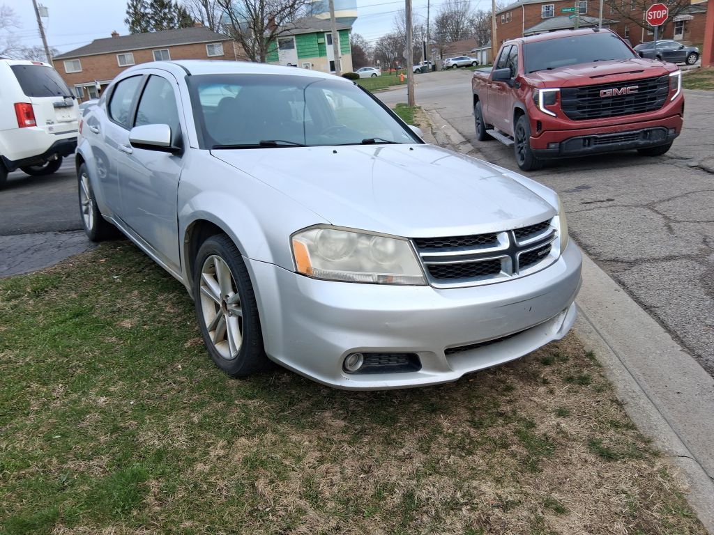 2012 Dodge Avenger Image 3