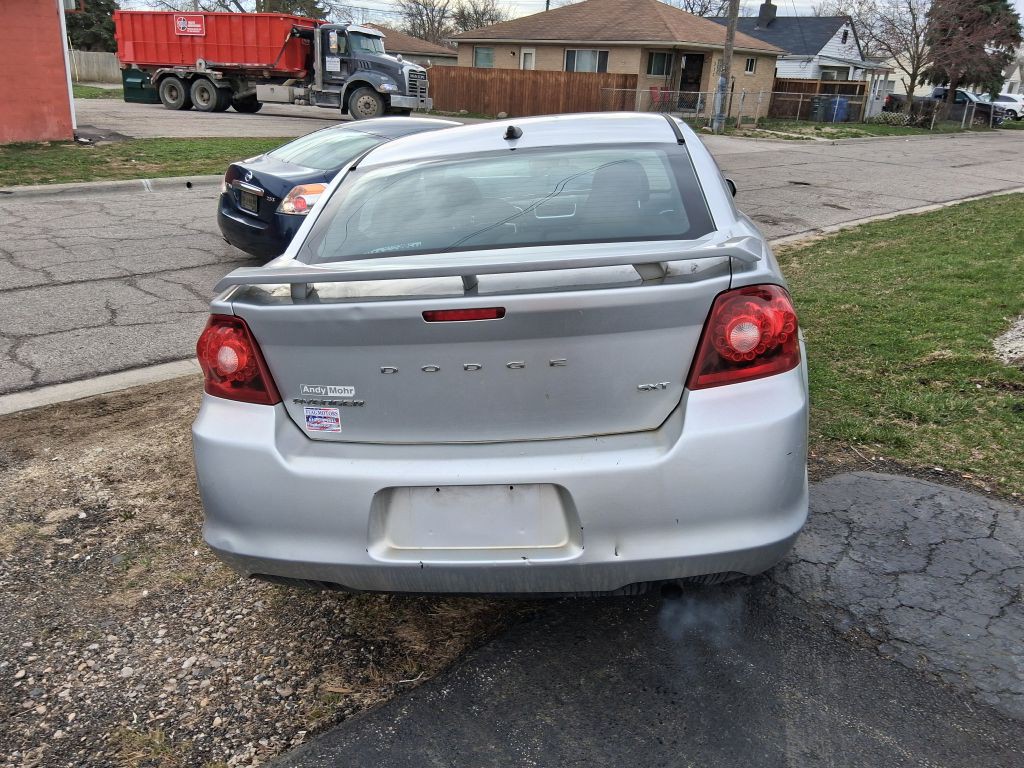 2012 Dodge Avenger Image 6