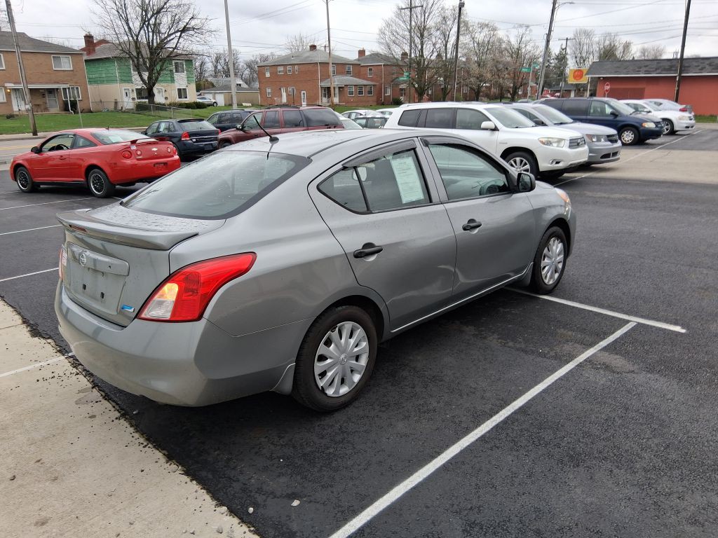 2014 Nissan Versa Image 5