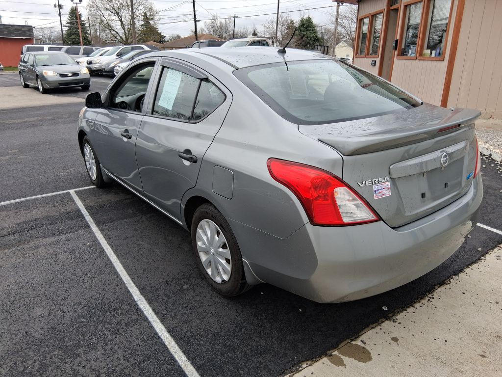 2014 Nissan Versa Image 7