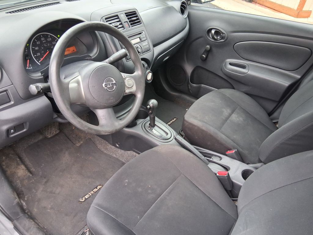 2014 Nissan Versa Image 12