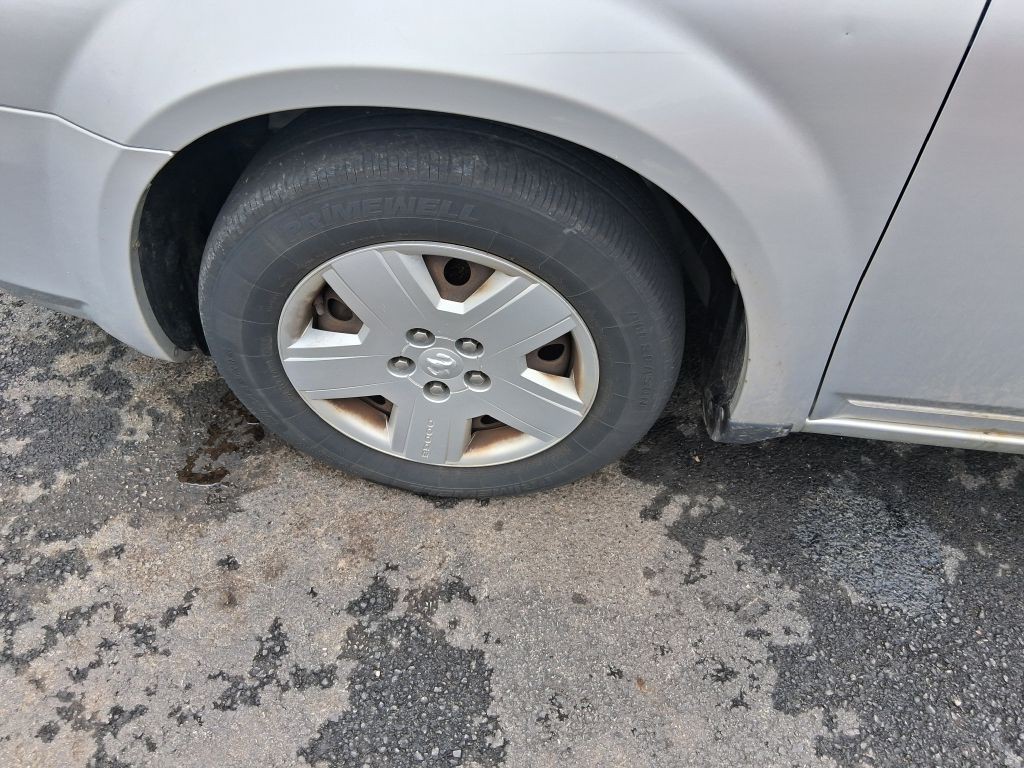 2010 Dodge Avenger Image 10