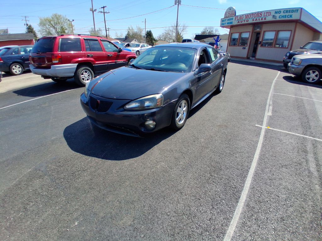 2008 Pontiac Grand Prix Image 1
