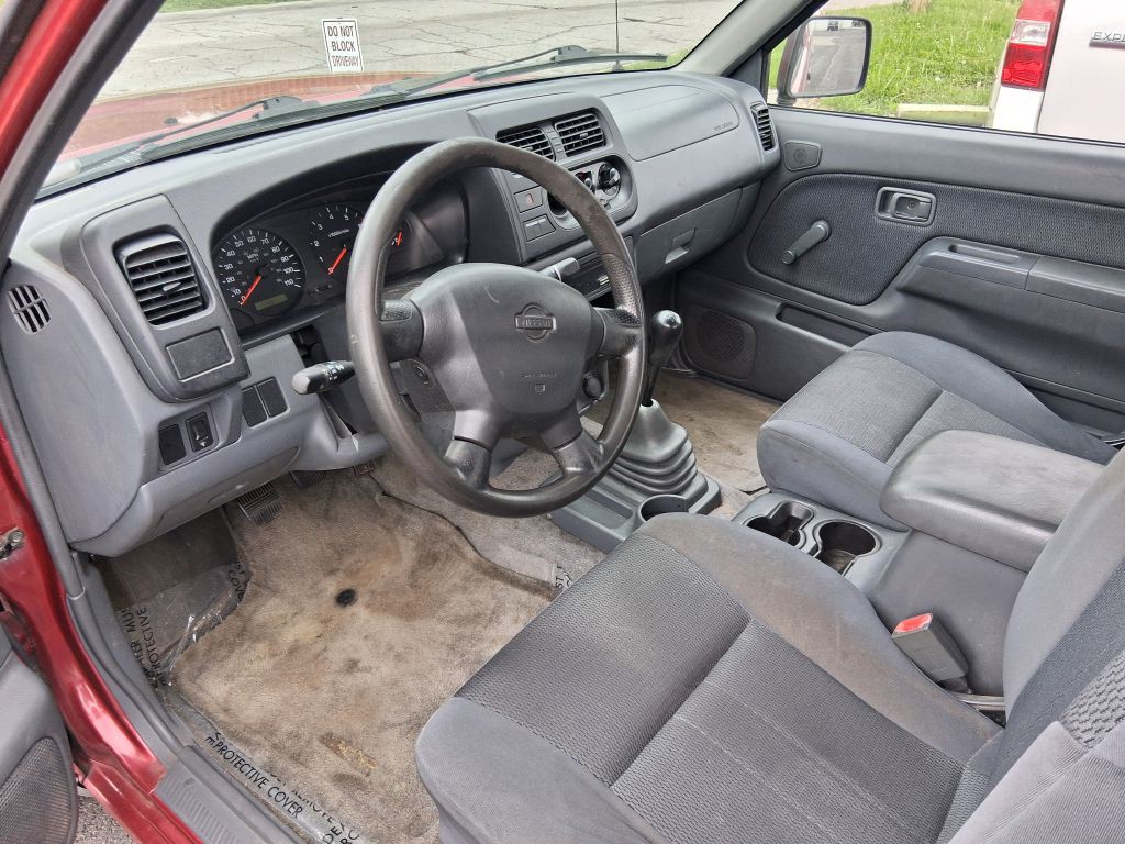 2001 Nissan Frontier Image 13