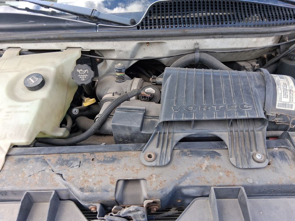 2003 Chevrolet Express Image 15