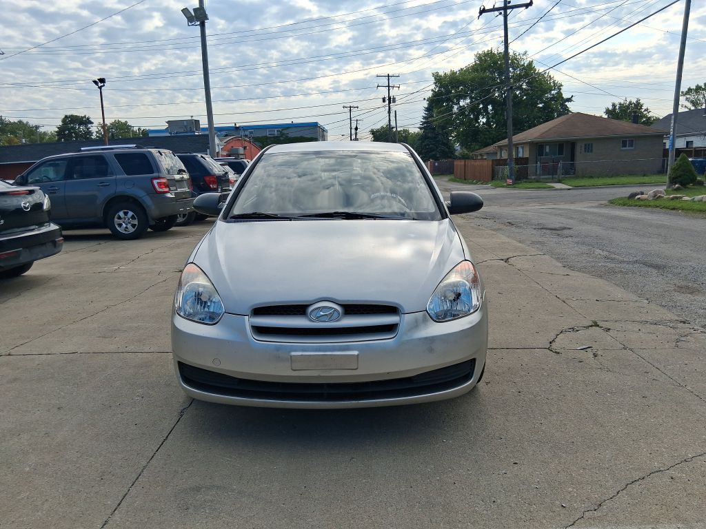 2009 Hyundai Accent Image 2
