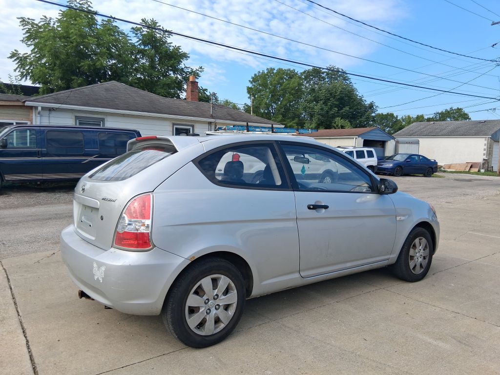2009 Hyundai Accent Image 5