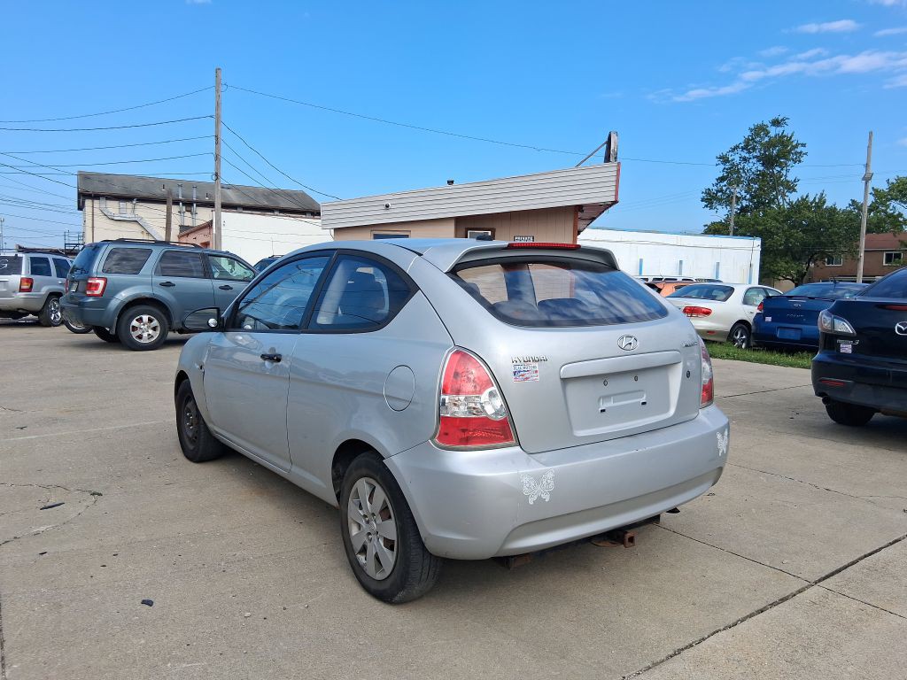 2009 Hyundai Accent Image 7