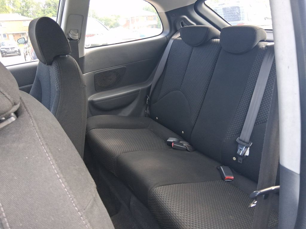 2009 Hyundai Accent Image 9