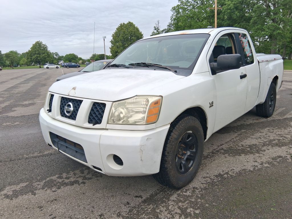 2004 Nissan Titan Image 1